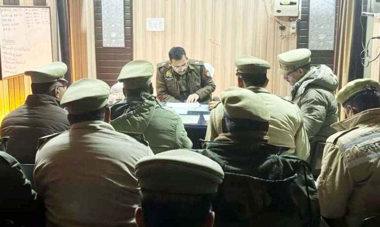 Muzaffarnagar पुलिस अधीक्षक ग्रामीण का थाना भोपा पर अचानक निरीक्षण, अपराधियों के खिलाफ सख्त कार्रवाई की चेतावनी