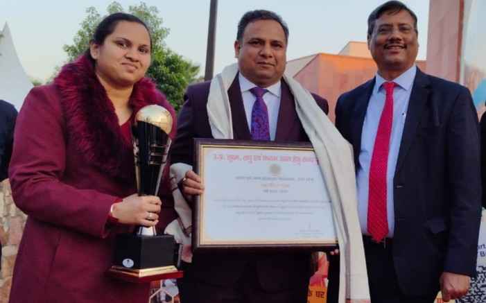 Muzaffarnagar के युवा उद्यमी ‘अश्वनी मित्तल’ को मिला बड़ा सम्मान: यूपी के राज्य पुरस्कार से हुए सम्मानित Muzaffarnagar के युवा उद्यमी ‘अश्वनी मित्तल’ को मिला बड़ा सम्मान: यूपी के राज्य पुरस्कार से हुए सम्मानित