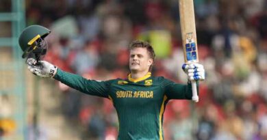 🏏 Champions Trophy 2025: साउथ अफ्रीका ने अफगानिस्तान को 107 रनों से रौंदा, रायन रिकेलटन की तूफानी सेंचुरी! 🔥