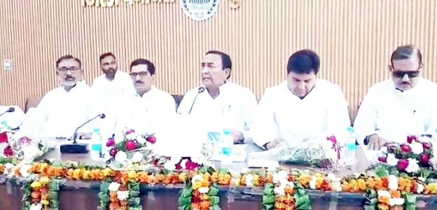 Muzaffarnagar अब होगा ‘लक्ष्मीनगर’! पंचायत की ऐतिहासिक मीटिंग में सर्वसम्मति से पास हुआ प्रस्ताव, एक देश एक चुनाव को भी मिला समर्थन