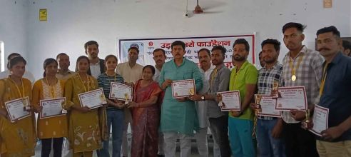 यूपी पुलिस में चयनित युवाओं का जोरदार सम्मान, Muzaffarnagar के युसुफपुर में उड़ान भरो फाउंडेशन ने किया गर्वित क्षण