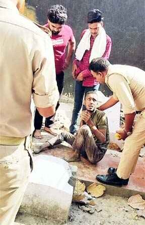 Muzaffarnagar में नशेड़ी ने देवस्थल में मचाई तबाही: आस्था को ठेस, नगर पालिका पर सवाल