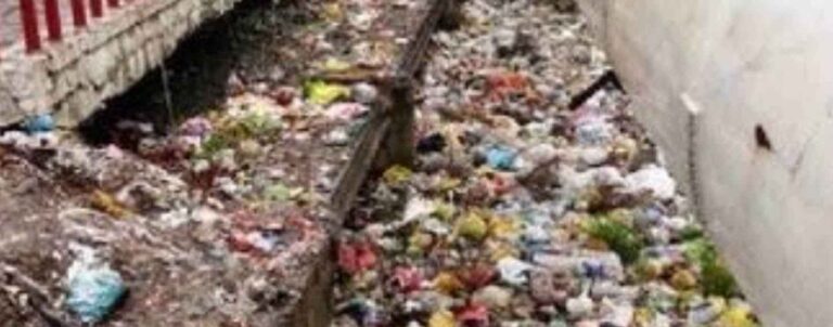 अतिक्रमण, पॉलीथीन और जाम की समस्या: कब मिलेगी Muzaffarnagar को राहत? अतिक्रमण, पॉलीथीन और जाम की समस्या: कब मिलेगी Muzaffarnagar को राहत?