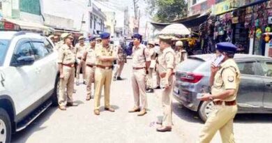 Muzaffarnagar में ईद से पहले हाई अलर्ट! खालापार में पुलिस का फ्लैग मार्च, Adg-Ig-Sp ने संभाली कमान
