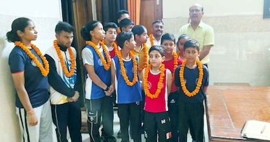 🔥राष्ट्रीय गौरव बढ़ाने निकले Muzaffarnagar  के किक बॉक्सिंग स्टार्स: Dm उमेश मिश्रा ने किया भव्य सम्मान, रायपुर और तमिलनाडु में दिखेगा जलवा🔥