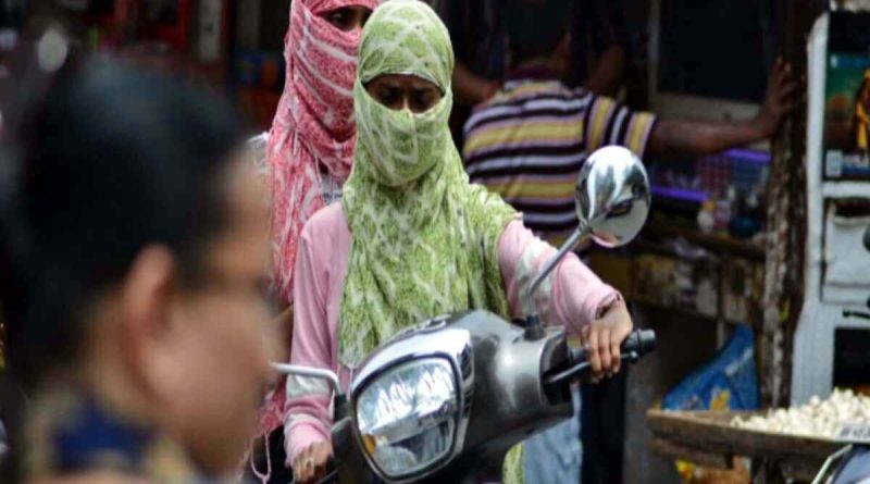 Muzaffarnagar की उमसभरी गर्मी में भी नहीं थमी कांवड़ यात्रा की धूम, हर-हर महादेव से गूंजे शिवपथ