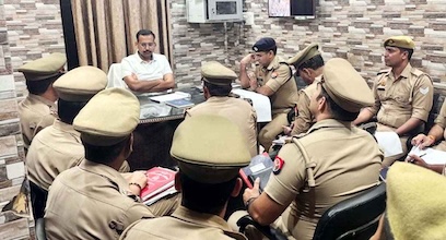 Muzaffarnagar पुलिस की बड़ी कार्रवाई: मीरापुर थाने में विवेचकों को सख्त आदेश, अपराधियों की संपत्ति जब्त करने की तैयारी