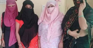 Bareilly के नवाबगंज में Sex Racket  का भंडाफोड़: पुलिस के नाक के नीचे चलता रहा सेक्स रैकेट!