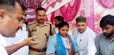 Muzaffarnagar News-सावन में शिवभक्ति का सैलाब: प्रशासन और समाजसेवियों ने कांवड़ियों पर बरसाए फूल, सेवा में जुटे दिन-रात