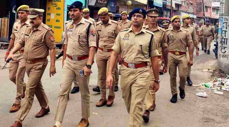 Muzaffarnagar में स्वतंत्रता दिवस से पहले पुलिस का पावर शो: एसपी सिटी ने किया भव्य फ्लैग मार्च, सुरक्षा के कड़े इंतज़ाम