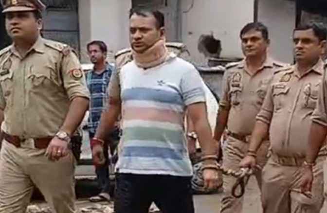 Kanpur रंगदारी मामला: डीटू गैंग के हिस्ट्रीशीटर एजाजुद्दीन उर्फ सबलू गिरफ्तार, जान से मारने की धमकी का खुलासा