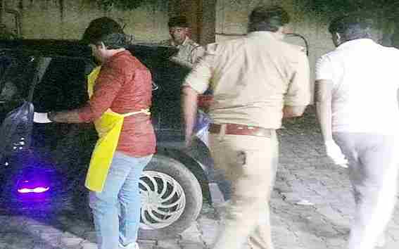 कार में बैठते ही मौत! मेरठ में Muzaffarnagar के युवक की गला रेतकर नृशंस हत्या, लूट की कहानी में बड़ा ट्विस्ट कार में बैठते ही मौत! मेरठ में Muzaffarnagar के युवक की गला रेतकर नृशंस हत्या, लूट की कहानी में बड़ा ट्विस्ट