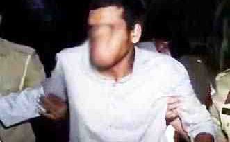 Muzaffarnagar में दिनदहाड़े लुटेरे मुठभेड में दबोचे: महिला पुलिसकर्मियों ने दिखाई बहादुरी