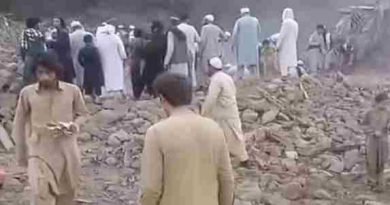 Pakistan  में वायुसेना के हमले में 30 नागरिक मरे, सोशल मीडिया पर वायरल हुई भयावह फुटेज