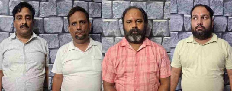 Kanpur में रियल एस्टेट फ्रॉड का बड़ा खुलासा: बुजुर्ग रिटायर्ड कर्मचारी से प्लॉट के नाम पर करोड़ों की ठगी, धमकी देकर दबाव बनाने वाले चार आरोपी गिरफ्तार🔥 Kanpur में रियल एस्टेट फ्रॉड का बड़ा खुलासा: बुजुर्ग रिटायर्ड कर्मचारी से प्लॉट के नाम पर करोड़ों की ठगी, धमकी देकर दबाव बनाने वाले चार आरोपी गिरफ्तार🔥