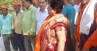 Muzaffarnagar में सिंचाई व्यवस्था की बदहाली पर किसानों का हंगामा: सैदपुरा माइनर की मरम्मत न होने से नाराज ग्रामीणों ने विभाग कार्यालय का किया घेराव