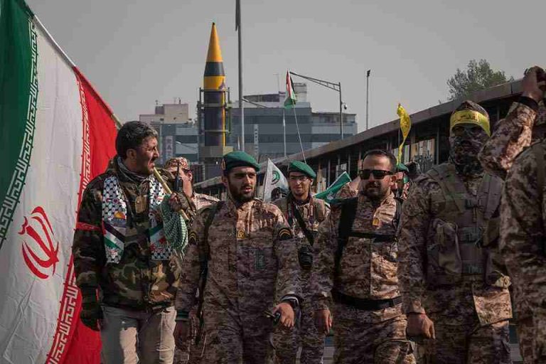 Australia का ईरान पर अब तक का सबसे बड़ा वार: Irgc आतंकवादी घोषित, राजदूत को बाहर का रास्ता—दुनिया में बढ़ते आतंकी साए पर कड़ा प्रहार