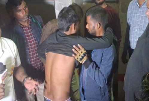 Kannauj में सनसनी: वाहन चेकिंग के दौरान ‘विधायक कैलाश सिंह राजपूत’ नाम सुनते ही पुलिस ने युवक पर बरसाईं लाठियां, हालत गंभीर!