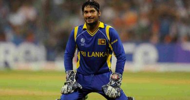 राहुल द्रविड़ के हटते ही राजस्थान रॉयल्स ने बड़ा दांव खेला: Kumar Sangakkara फिर बने Rr के हेड कोच, संजू सैमसन ट्रेड—जडेजा और करन शामिल