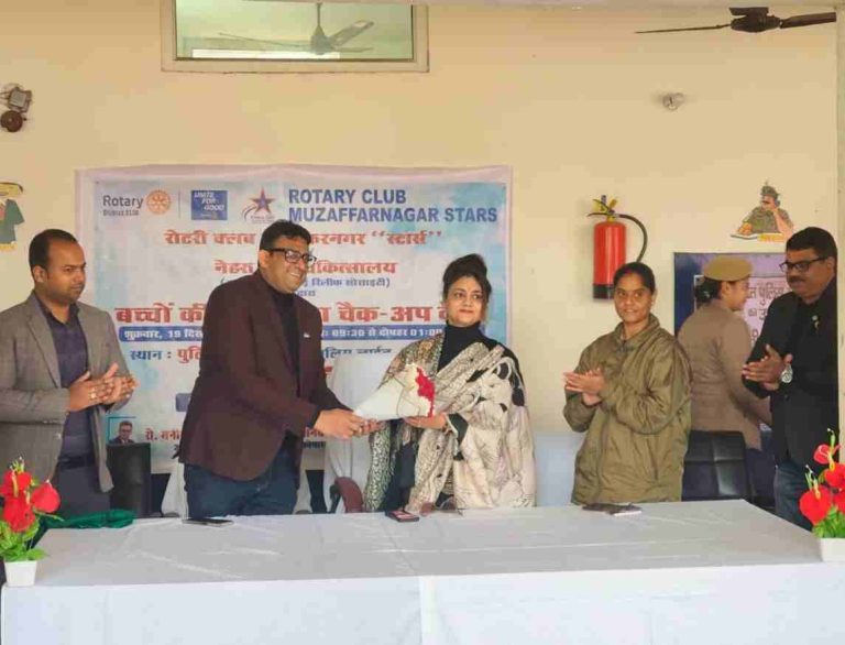 Muzaffarnagar में बच्चों की आंखों की रोशनी पर बड़ा फोकस: पुलिस मॉडर्न स्कूल में भव्य निःशुल्क नेत्र परीक्षण शिविर, 150 से अधिक विद्यार्थियों की जांच