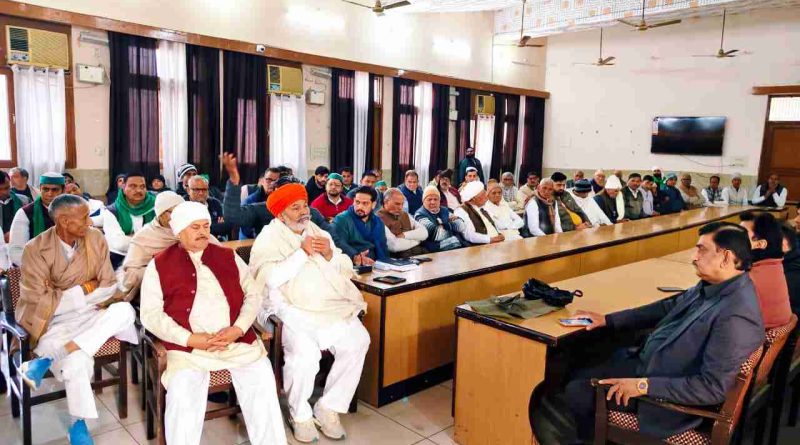 प्रदूषण के खिलाफ आर-पार की लड़ाई: Muzaffarnagar में गरजे राकेश टिकैत, पेपर मिलों में Rdf जलाने पर उठा बड़ा सवाल