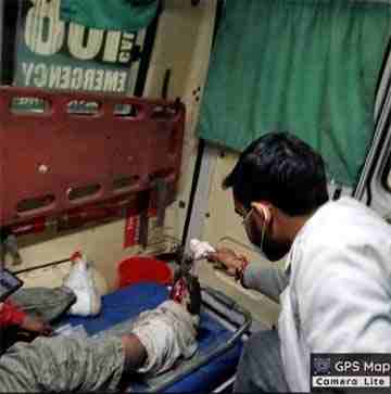 Muzaffarnagar में तेज़ रफ्तार ने फिर छीना एक परिवार का सुकून: अलमासपुर A-To-Z रोड पर जोमैटो डिलीवरी बॉय को कार ने मारी जोरदार टक्कर Muzaffarnagar में तेज़ रफ्तार ने फिर छीना एक परिवार का सुकून: अलमासपुर A-To-Z रोड पर जोमैटो डिलीवरी बॉय को कार ने मारी जोरदार टक्कर