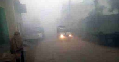 घने कोहरे ने थामी रफ्तार, Muzaffarnagar ठिठुरा: सड़कों से रेल तक असर, प्रशासन अलर्ट, सामाजिक संस्थाएं बनीं सहारा