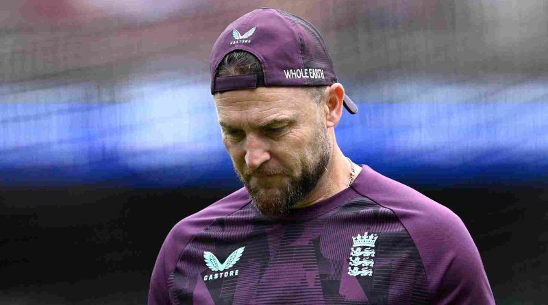 एशेज की करारी हार के बाद भी कुर्सी पर टिके रहना चाहते हैं Brendan Mccullum, बोले– मेरा भविष्य अब मेरे हाथ में नहीं एशेज की करारी हार के बाद भी कुर्सी पर टिके रहना चाहते हैं Brendan Mccullum, बोले– मेरा भविष्य अब मेरे हाथ में नहीं