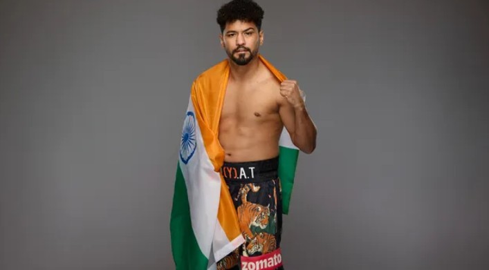 दुबई की रिंग में गरजा भारत! Neeraj Goyat ने अमेरिकी बॉक्सर एंथनी टेलर को पछाड़ा, हरियाणा के लाल ने इंटरनेशनल मंच पर लहराया तिरंगा दुबई की रिंग में गरजा भारत! Neeraj Goyat ने अमेरिकी बॉक्सर एंथनी टेलर को पछाड़ा, हरियाणा के लाल ने इंटरनेशनल मंच पर लहराया तिरंगा