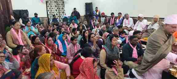 खतौली Muzaffarnagar के श्री कृष्ण मंदिर दुर्गापुरी में दिव्य आध्यात्मिक महोत्सव: संतजनों के प्रवचनों और भजन-कीर्तन से गूँजा परिसर, विशाल भंडारे में उमड़ी भक्तों की भीड़