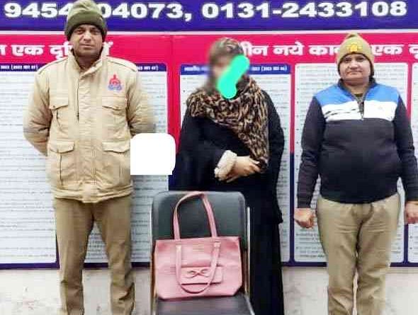 Muzaffarnagar News: शिव चौक पर्स चोरी का खुलासा, 33 हजार नकद और जेवरात के साथ महिला अभियुक्ता गिरफ्तार, कोतवाली पुलिस की बड़ी कामयाबी