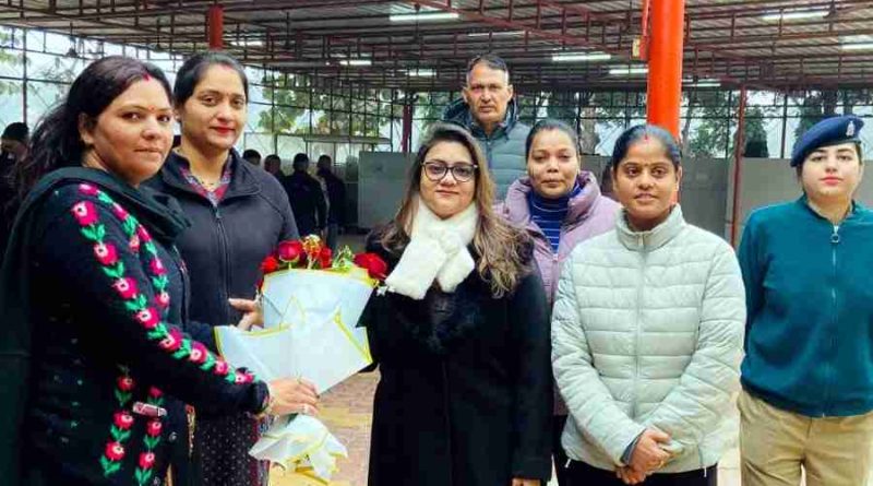 Muzaffarnagar में पुलिस परिवारों के लिए बड़ी पहल: वामा सारथी वेलनेस कैम्प में उमड़ा भरोसा, होम्योपैथिक इलाज से मिला स्वास्थ्य संबल