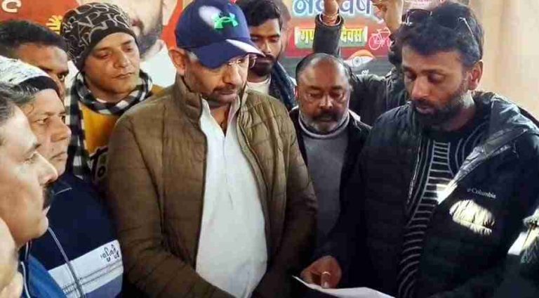 Muzaffarnagar में व्यापारियों का बड़ा आंदोलनात्मक स्वर: विधायक पंकज मलिक को सौंपा मांगों का ज्ञापन, विभागीय दबाव और नोटिसों के खिलाफ उठी आवाज