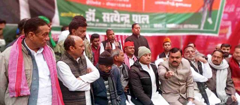 Muzaffarnagar में सपा नेता सत्येंद्र पाल का ऐतिहासिक संकल्प पूरा: शाहपुर से साइकिल यात्रा कर महापुरुषों को नमन, सम्मान विचार संगोष्ठी में उमड़ा जनसमर्थन