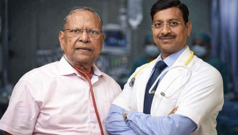 Muzaffarnagar में 55 साल की सेवा का गौरव: डॉ. एस.सी. गुप्ता और डॉ. मनीष अग्रवाल (गुप्ता) की चिकित्सा विरासत से निःशुल्क ऑपरेशन शिविर बना समाज की उम्मीद