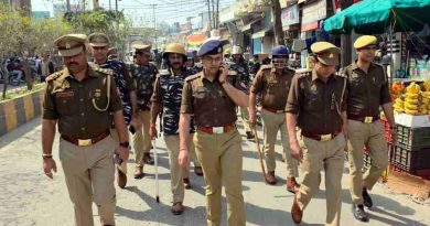 होली और रमजान से पहले Muzaffarnagar में पुलिस का शक्ति प्रदर्शन, संवेदनशील इलाकों में पैदल मार्च