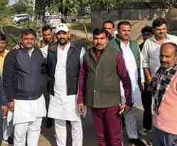 चरथावल में विधायक पंकज मलिक का सीधा संवाद: Sir फॉर्म नोटिस को लेकर Muzaffarnagar ग्रामीणों की शंकाएं दूर, अफवाहों से सावधान रहने की अपील