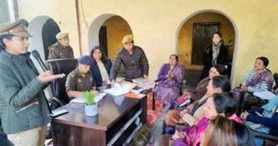पुरकाजी मिशन शक्ति फेज-5 अभियान: Muzaffarnagar पुलिस अधीक्षक इन्दु सिद्धार्थ ने महिलाओं से किया सीधा संवाद, साइबर सुरक्षा और हेल्पलाइन पर दिया सशक्त संदेश