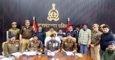 शाहपुर में ट्रांसफार्मर कॉइल चोर गैंग पर बड़ी कार्रवाई: Muzaffarnagar हाईवे पर फिल्मी अंदाज़ में मुठभेड़, 6 बदमाश गिरफ्तार, लाखों का माल और हथियार बरामद शाहपुर में ट्रांसफार्मर कॉइल चोर गैंग पर बड़ी कार्रवाई: Muzaffarnagar हाईवे पर फिल्मी अंदाज़ में मुठभेड़, 6 बदमाश गिरफ्तार, लाखों का माल और हथियार बरामद