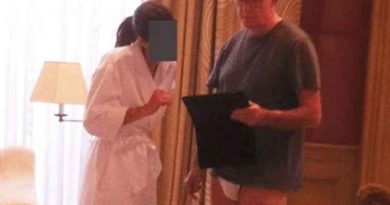 एपस्टीन फाइल्स से उठा ब्रिटेन में राजनीतिक भूचाल: Peter Mandelson की तस्वीर और बैंक रिकॉर्ड सामने आने के बाद लेबर पार्टी से इस्तीफा