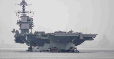 ईरान की ओर बढ़ता अमेरिकी परमाणु एयरक्राफ्ट कैरियर संकट में: 13 बिलियन डॉलर का Uss Gerald Ford, जाम टॉयलेट से जूझता युद्धपोत