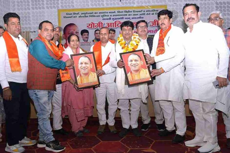 Muzaffarnagar News: शिक्षामित्रों के मानदेय वृद्धि पर भव्य आभार सभा, मंत्री कपिल देव अग्रवाल बोले—शिक्षक सशक्त तो प्रदेश समृद्ध Muzaffarnagar News: शिक्षामित्रों के मानदेय वृद्धि पर भव्य आभार सभा, मंत्री कपिल देव अग्रवाल बोले—शिक्षक सशक्त तो प्रदेश समृद्ध