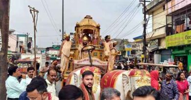 महावीर जयंती Muzaffarnagar: 2626वें जन्म कल्याणक पर निकली भव्य रथयात्रा, अहिंसा और ‘जियो और जीने दो’ का गूंजा संदेश