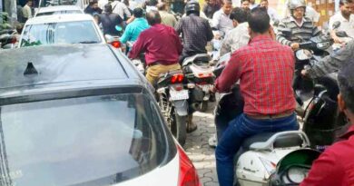 Muzaffarnagar शहर में बेकाबू ट्रैफिक जाम से जनजीवन अस्त-व्यस्त, अंसारी रोड से शिव मूर्ति तक लोग बेहाल—कब मिलेगी राहत?