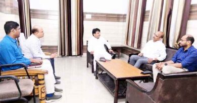 Muzaffarnagar में घरेलू गैस आपूर्ति पर मंत्री कपिल देव सख्त, अधिकारियों के साथ समीक्षा बैठक कर दिए कड़े निर्देश