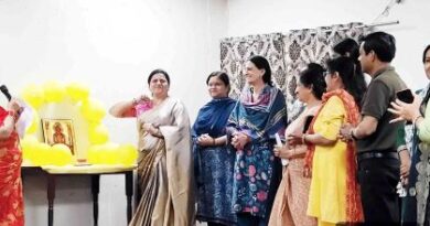 जैन कन्या पीजी कॉलेज Muzaffarnagar में महावीर जन्म कल्याणक महामहोत्सव धूमधाम से संपन्न, छात्राओं ने दी भक्ति और संदेश की शानदार प्रस्तुतियां