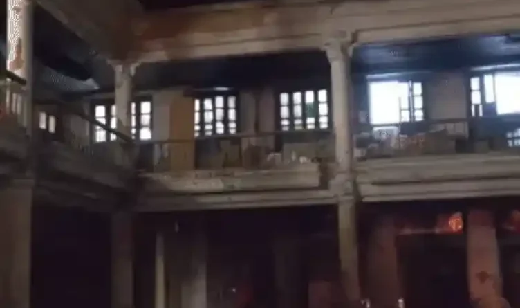 Abbottabad का ऐतिहासिक गुरुद्वारा श्री गुरु सिंह सभा विवादों में: बेचने और गिराने के आरोप से सिख समुदाय में रोष | Abbottabad Gurdwara Sri Guru Singh Sabha Controversy