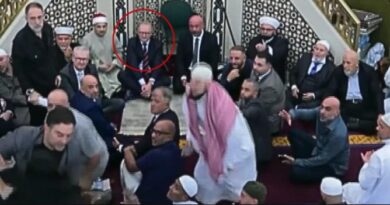 ईद की नमाज में ऑस्ट्रेलियाई Pm Anthony Albanese का विरोध: ‘गाजा नीति’ पर भड़का गुस्सा, सिडनी में हंगामा