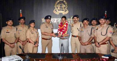 Muzaffarnagar में एसपी सिटी सत्यनारायण प्रजापत को भावुक विदाई, कौशाम्बी ट्रांसफर के साथ नई जिम्मेदारी—सम्मान समारोह में गूंजा उनके कार्यकाल का प्रभाव