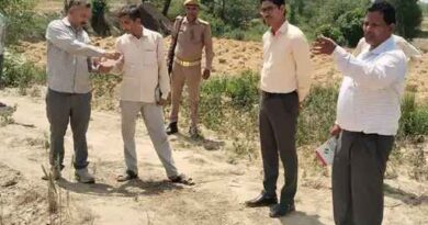 Muzaffarnagar/Budhana दुर्गनपुर में एसडीएम कृष्णकांत विश्वकर्मा ने गेहूं फसल की क्रॉप कटिंग का लिया जायजा, पारदर्शिता के दिए सख्त निर्देश